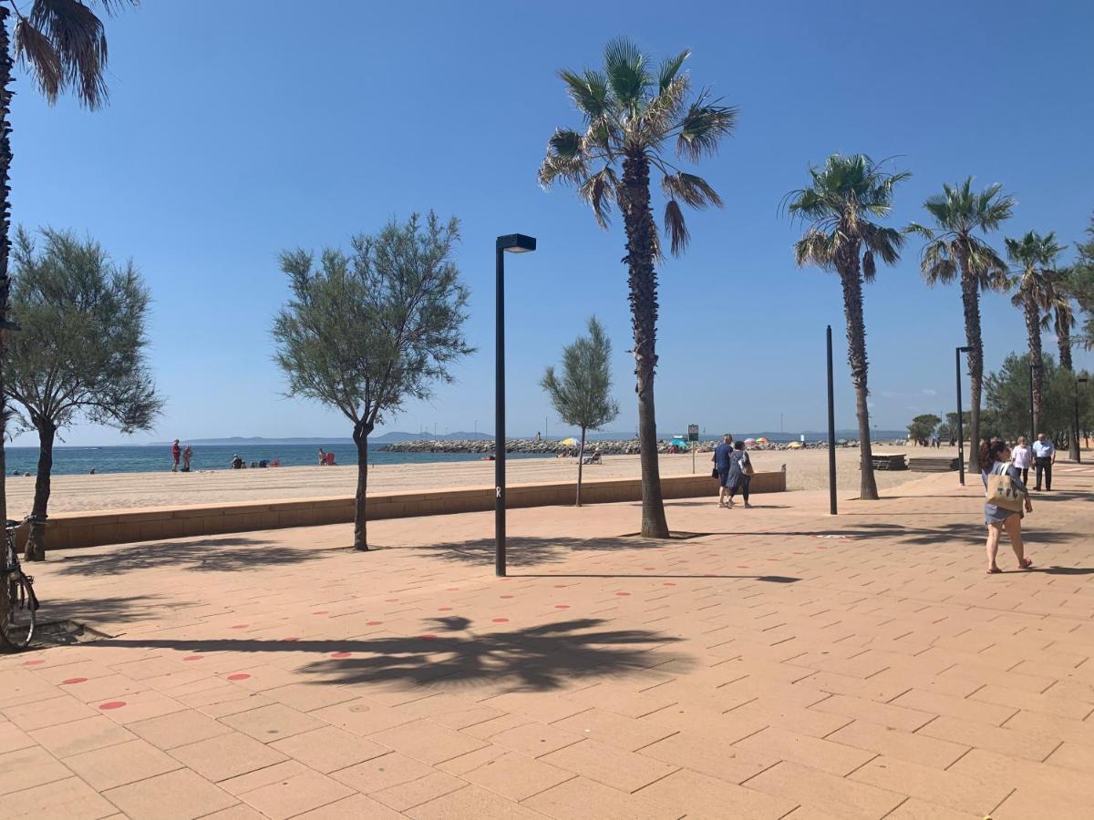 דירות Roses Holiday Center מראה חיצוני תמונה