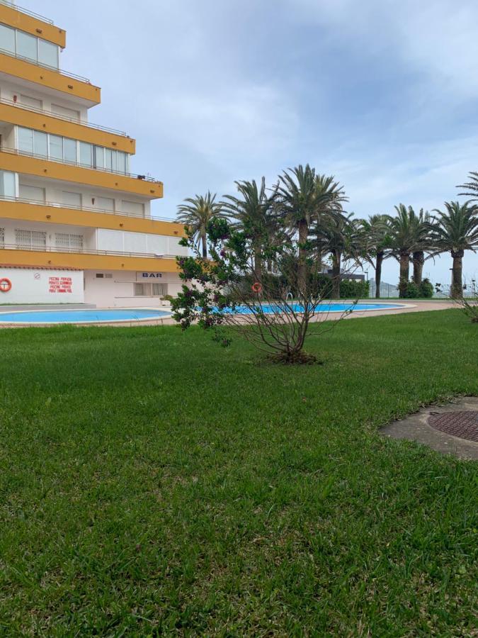 דירות Roses Holiday Center מראה חיצוני תמונה