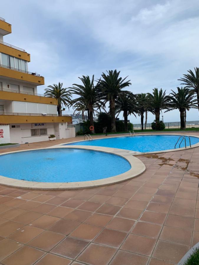 דירות Roses Holiday Center מראה חיצוני תמונה